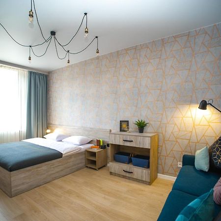 3 Bedroom, 2 Bathroom Apartment Near Forum Львів Екстер'єр фото
