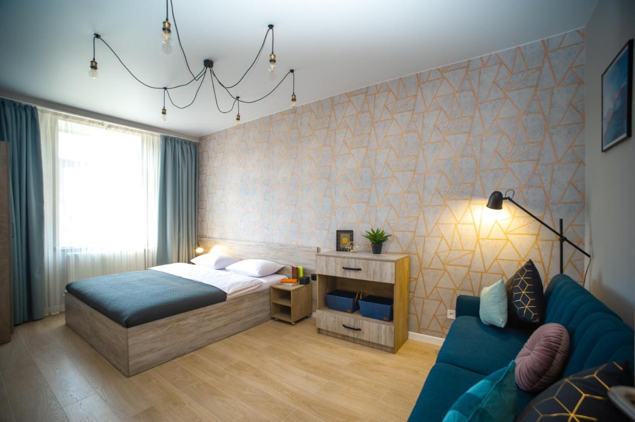 3 Bedroom, 2 Bathroom Apartment Near Forum Львів Екстер'єр фото