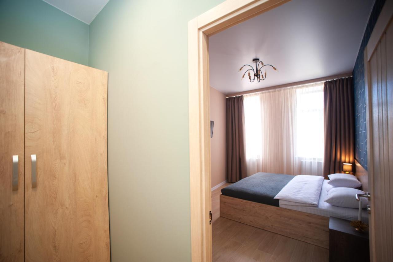 3 Bedroom, 2 Bathroom Apartment Near Forum Львів Екстер'єр фото